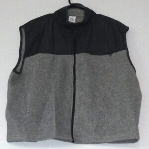 Men's Old Navy Zipper Up Truckers Vest. Size Large. Gray Colour.